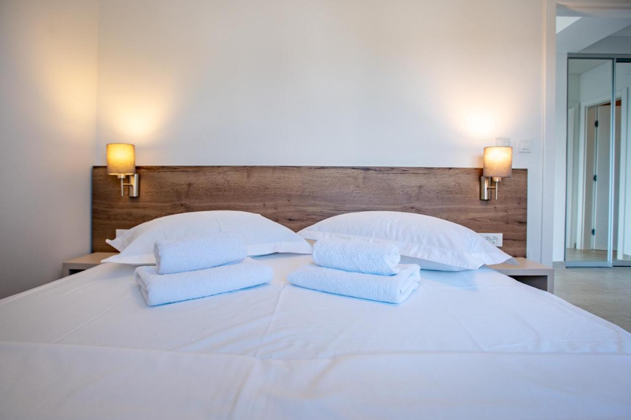 B&M Rab-Lopar Aparthotel Kültér fotó