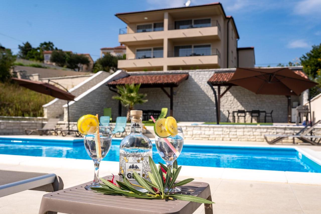 B&M Rab-Lopar Aparthotel Kültér fotó