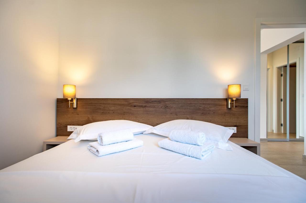 B&M Rab-Lopar Aparthotel Kültér fotó