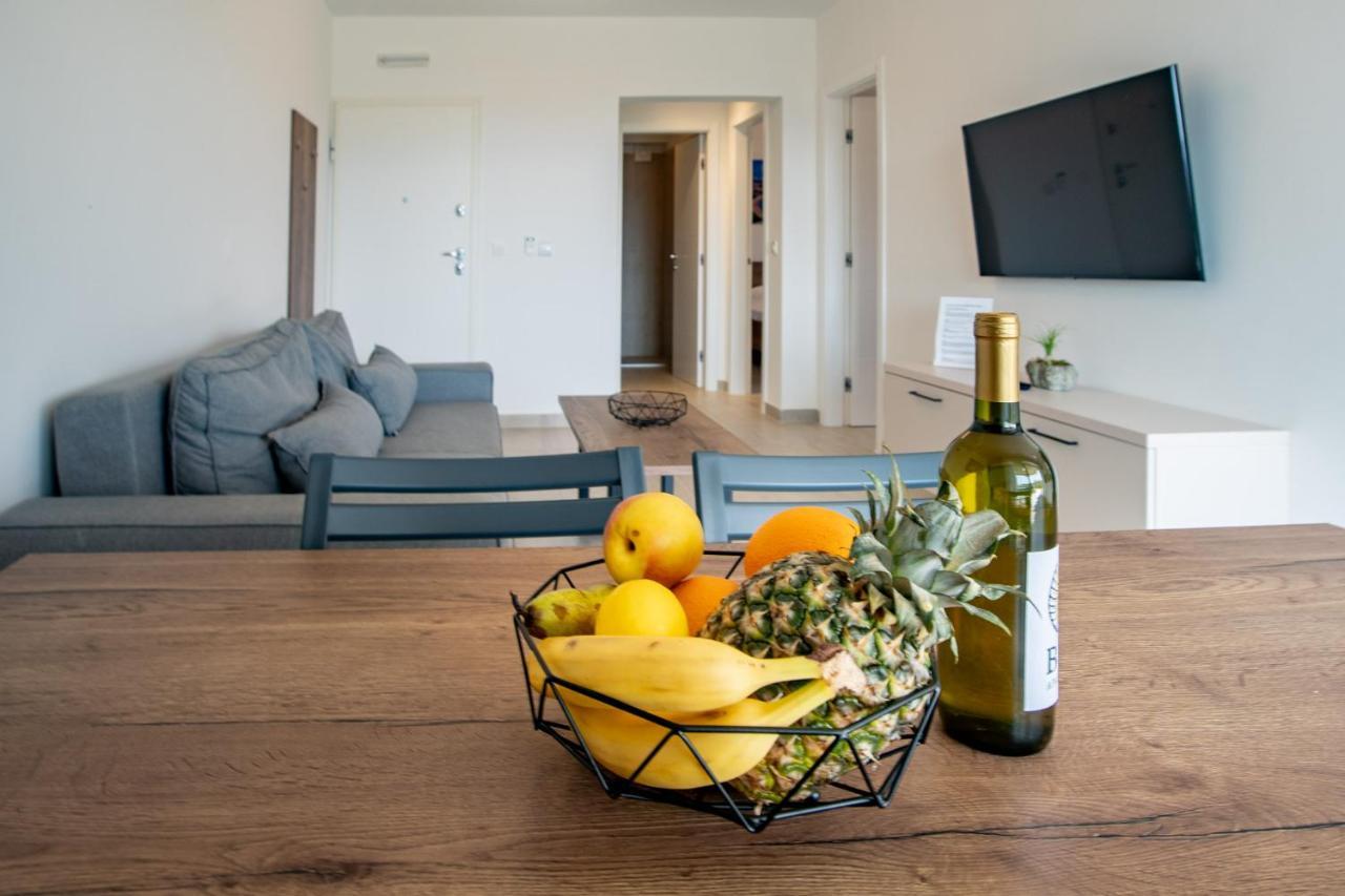 B&M Rab-Lopar Aparthotel Kültér fotó